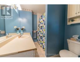 8 - 19 WREN COURT - 14
