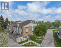 8 - 19 WREN COURT - 24