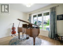 23 BROOKSIDE LANE - 18