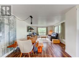 32 PINEVIEW AVE AVENUE - 23