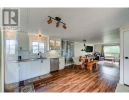32 PINEVIEW AVE AVENUE - 27