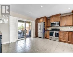 402 FAIRWAY ROAD - 7