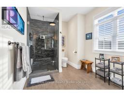241 TAMARACK BOULEVARD - 23