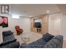 11 MCDONALD COURT - 20