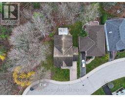 11 MCDONALD COURT - 26