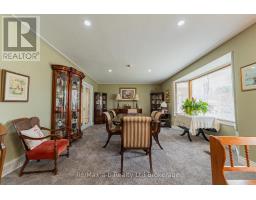4 BURDOCK COURT - 14