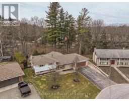 4 BURDOCK COURT - 31