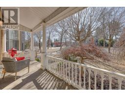 383 INGERSOLL AVENUE - 3