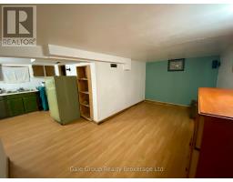 1169 OXFORD STREET E - 19