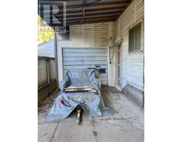 1169 OXFORD STREET E - 28