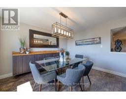 21 - 175 INGERSOLL STREET N - 18