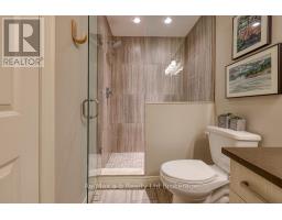21 - 175 INGERSOLL STREET N - 28