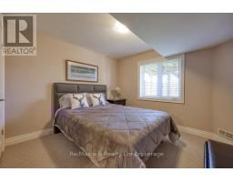 21 - 175 INGERSOLL STREET N - 34
