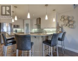 21 - 175 INGERSOLL STREET N - 7