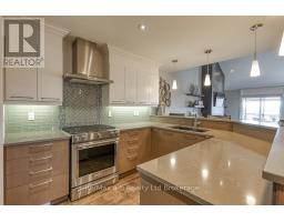 21 - 175 INGERSOLL STREET N - 9
