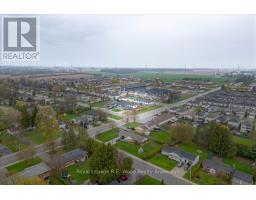 81 WOODLAND CRESCENT N - 41