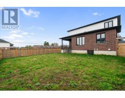 81 WOODLAND CRESCENT N - 8
