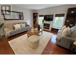 478 HENRY STREET - 10