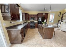 478 HENRY STREET - 19