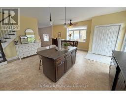 478 HENRY STREET - 23