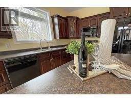478 HENRY STREET - 24
