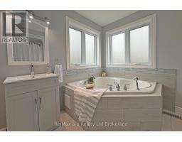 478 HENRY STREET - 27