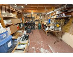 478 HENRY STREET - 34