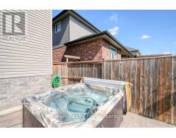 232 DIEPPE DRIVE - 28