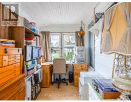 15 EAST PARK DRIVE S - 20