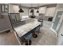 1236 ALBERNI ROAD - 18