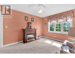 15 FAIRS CRESCENT - 5