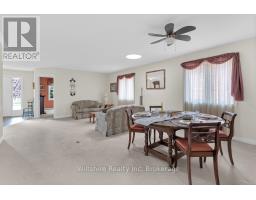 15 FAIRS CRESCENT - 7