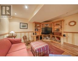 659 SPRINGBANK AVENUE N - 32