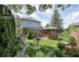 659 SPRINGBANK AVENUE N - 34