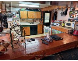3393 WANEETA DRIVE - 22
