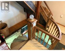 3393 WANEETA DRIVE - 41