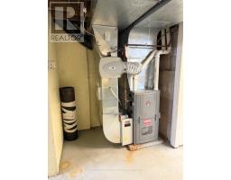 3393 WANEETA DRIVE - 47