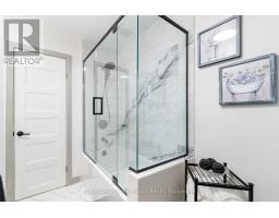 32 DEVON COURT - 11
