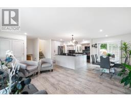 32 DEVON COURT - 5
