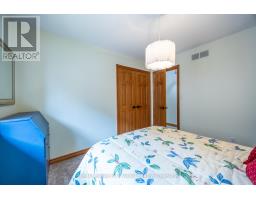 85 PARKWOOD DRIVE - 15