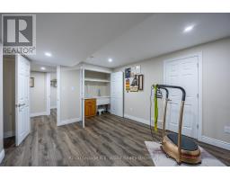 85 PARKWOOD DRIVE - 33