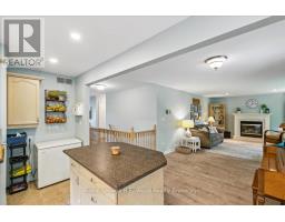 43 WOODLAND CRESCENT - 12
