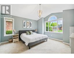 43 WOODLAND CRESCENT - 17