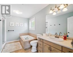 43 WOODLAND CRESCENT - 18