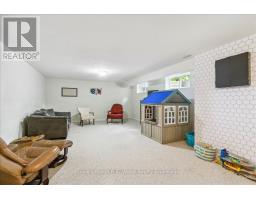 43 WOODLAND CRESCENT - 20