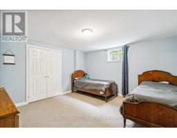 43 WOODLAND CRESCENT - 22