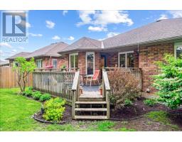 43 WOODLAND CRESCENT - 26