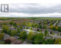 43 WOODLAND CRESCENT - 32