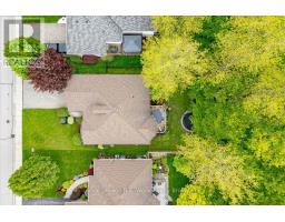 43 WOODLAND CRESCENT - 38