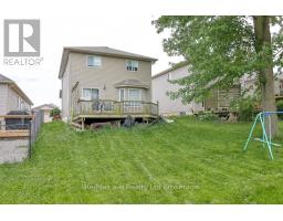 61 KERR CRESCENT - 7